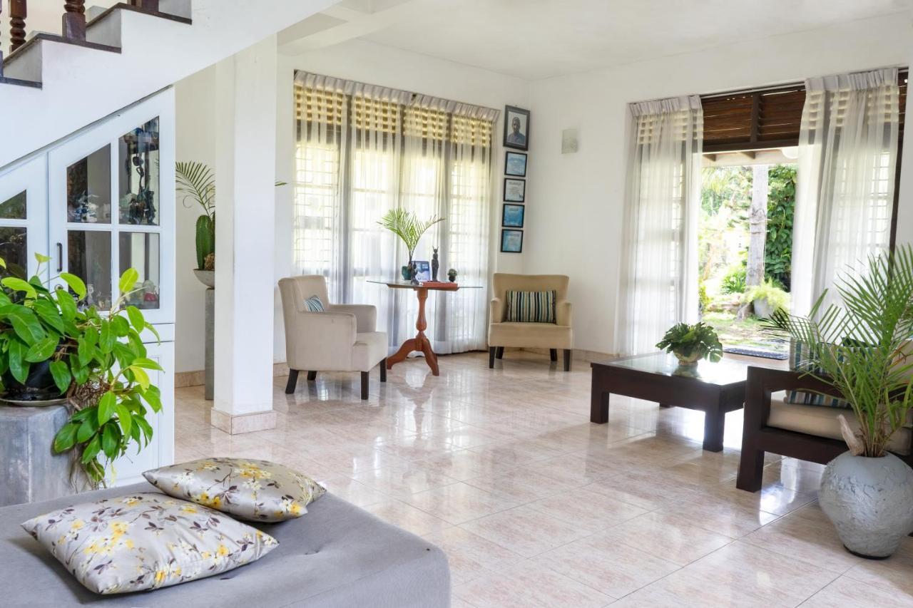 Villa Sarakkuwa Pamunugama Exteriér fotografie