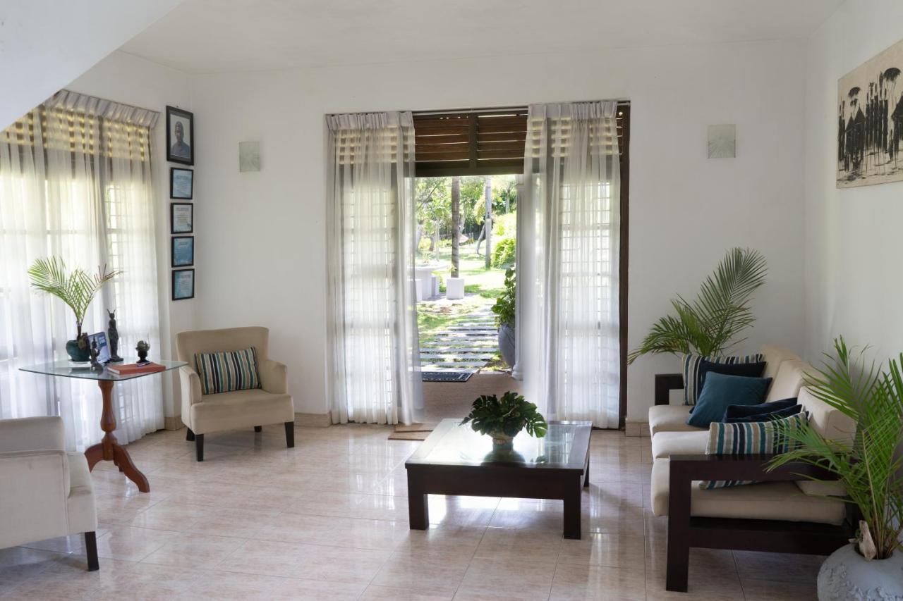 Villa Sarakkuwa Pamunugama Exteriér fotografie