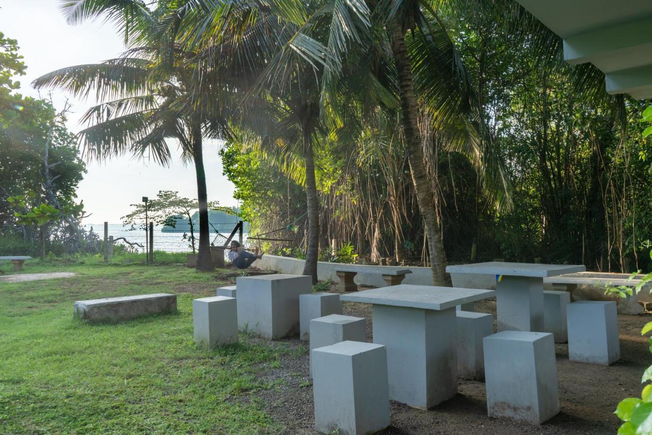 Villa Sarakkuwa Pamunugama Exteriér fotografie
