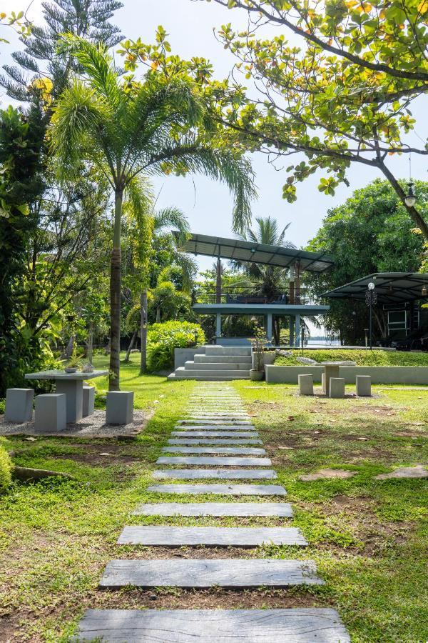 Villa Sarakkuwa Pamunugama Exteriér fotografie
