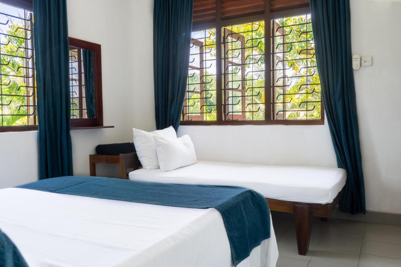 Villa Sarakkuwa Pamunugama Exteriér fotografie