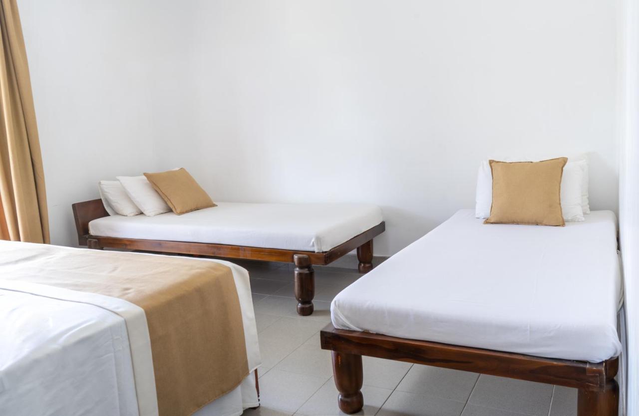 Villa Sarakkuwa Pamunugama Exteriér fotografie